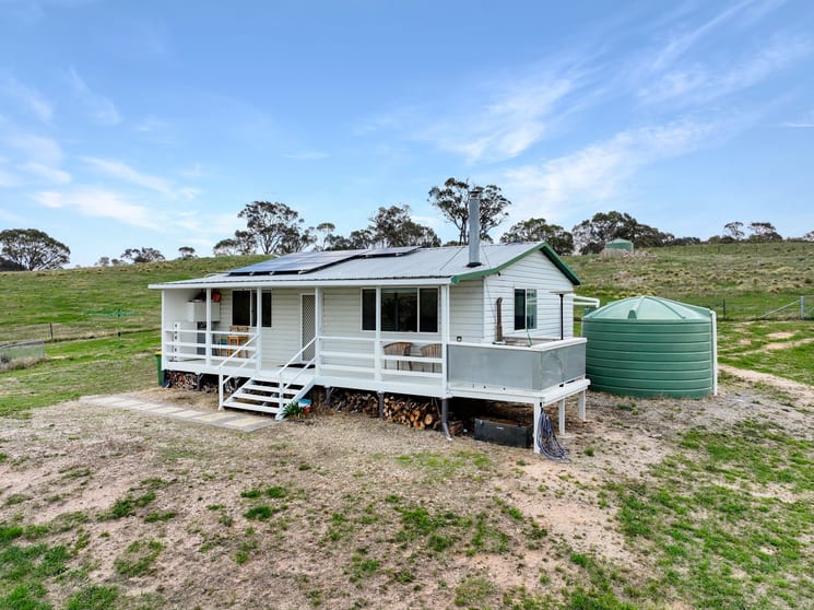 Click to view all images 4540 Jerangle Road Anembo NSW 2621 - Image 2