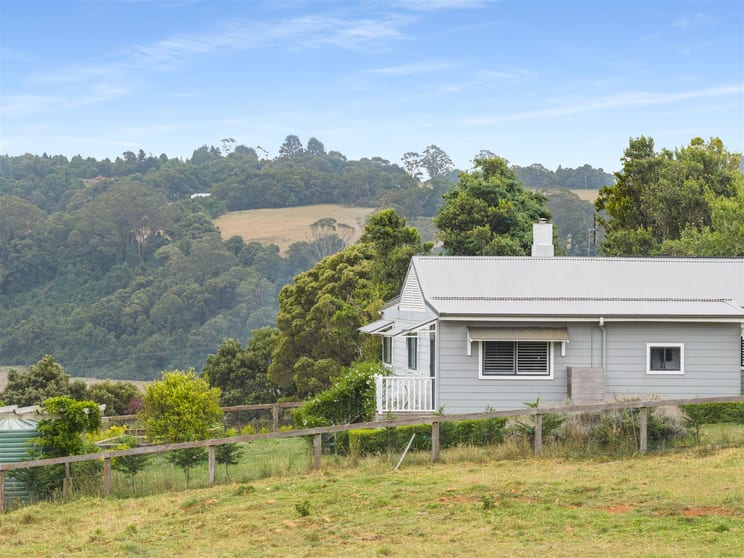 Click to view all images 4980 Illawarra Highway Robertson NSW 2577 - Image 2