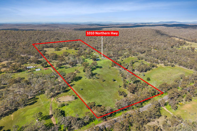 Click to view all images 1010 Northern Highway Heathcote VIC 3523 - Image 3