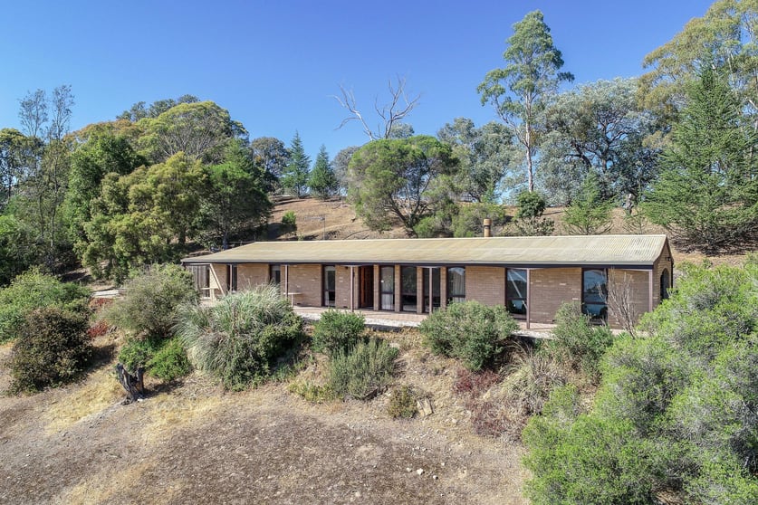 Click to view all images 100 Peppin Drive Bonnie Doon VIC 3720 - Image 3