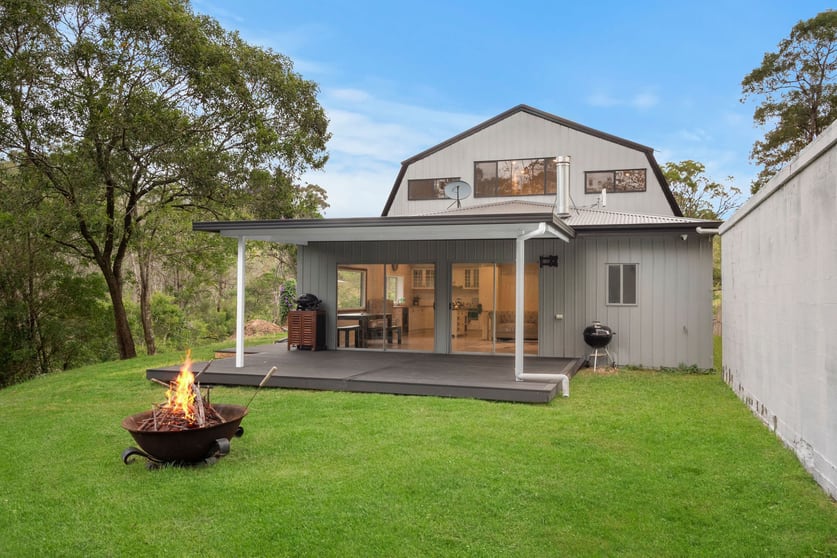 Click to view all images 122 Hermitage Road Kurrajong Hills NSW 2758 - Image 2