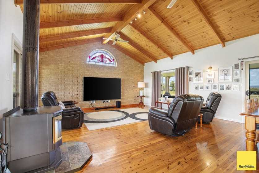 Click to view all images "Allen Court" 394 Yetman Rd Inverell NSW 2360 - Image 2