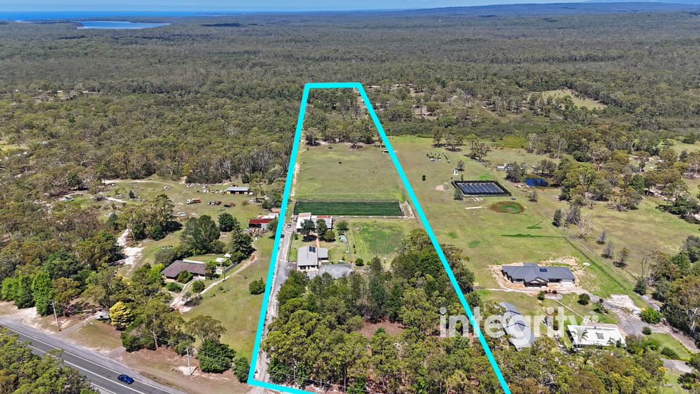 Click to view all images 548 Sussex Inlet Road Sussex Inlet NSW 2540 - Image 1