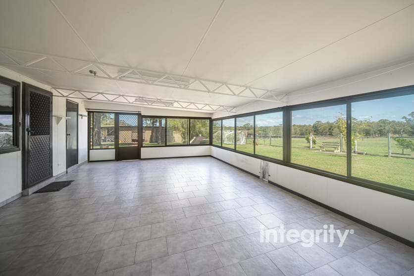 Click to view all images 548 Sussex Inlet Road Sussex Inlet NSW 2540 - Image 3