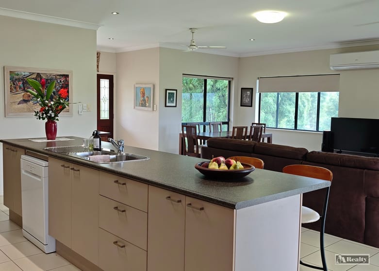 Click to view all images Eubenangee QLD 4860 - Image 2