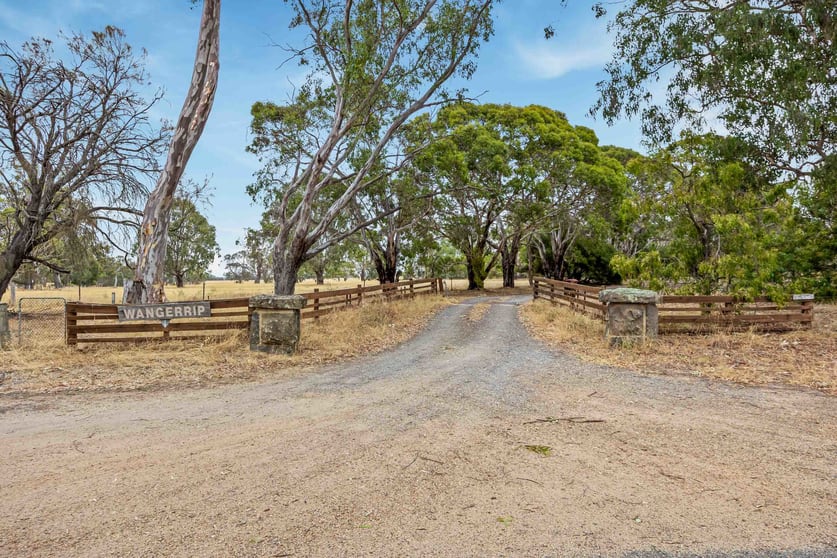 Click to view all images CA 2/339 Burrumbeep Road Maroona VIC 3377 - Image 2
