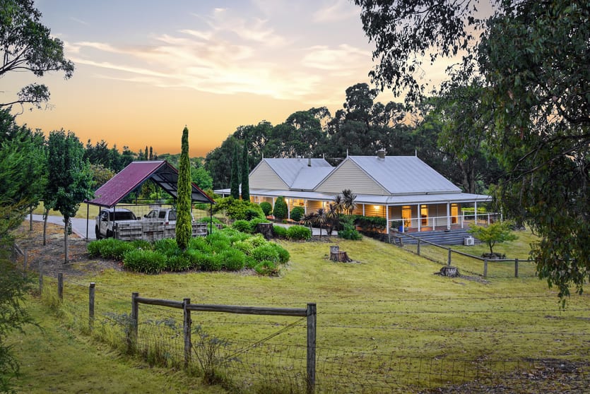 Click to view all images 26 Upper Ti Tree Road Yea VIC 3717 - Image 1