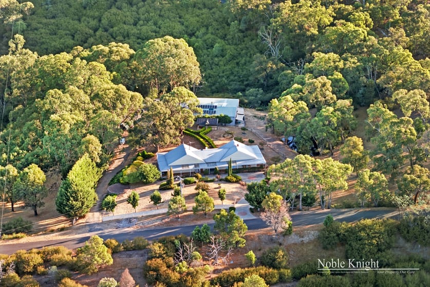 Click to view all images 26 Upper Ti Tree Road Yea VIC 3717 - Image 3