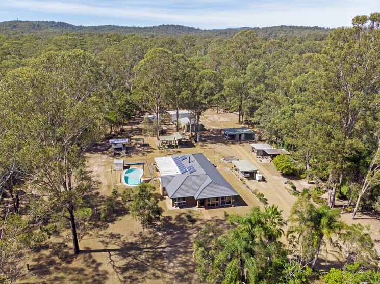 Click to view all images 190 Mundoolun rd Jimboomba QLD 4280 - Image 3