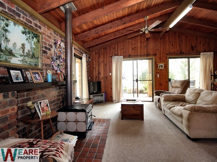 Click to view all images 275 Davidson rd Jimboomba QLD 4280 - Image 2