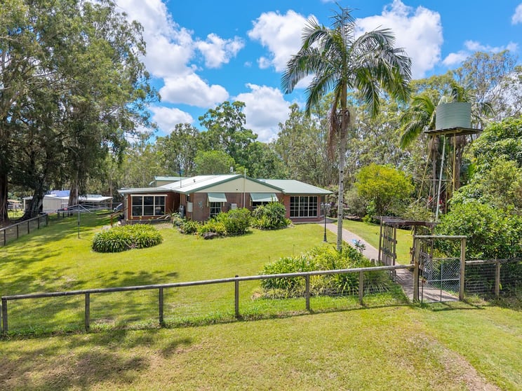 Click to view all images 1980 Maleny Stanley River Road Booroobin QLD 4552 - Image 2