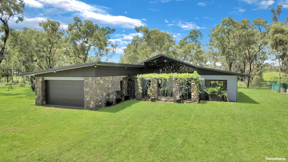 Click to view all images 39 Woodleigh Road Millstream QLD 4888 - Image 1