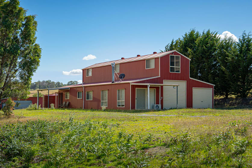 Click to view all images 18 Chalkers Lane Wombeyan Caves Via Taralga NSW 2580 - Image 2