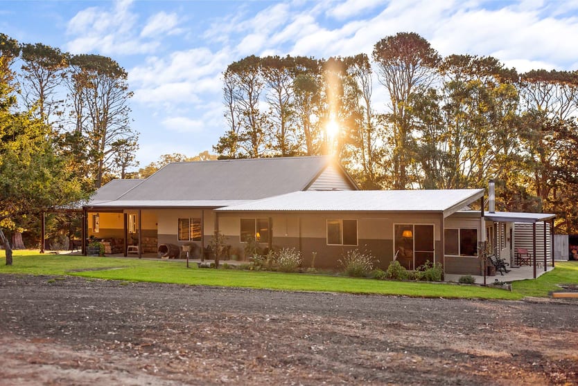 Click to view all images 810 Coojar Lane Nareen VIC 3315 - Image 2