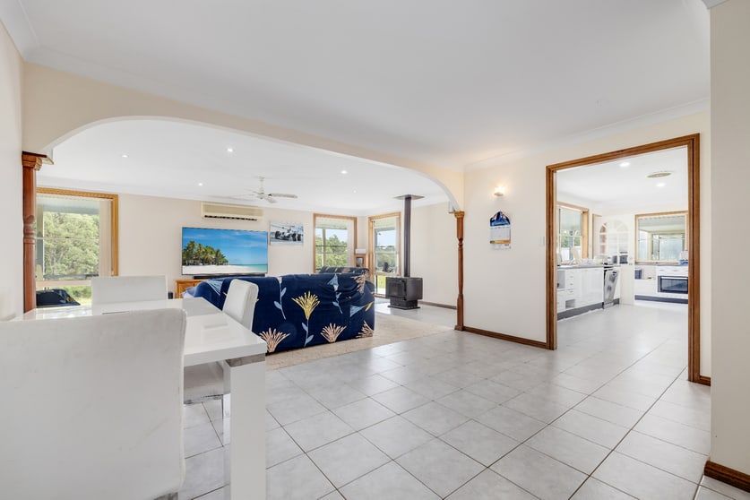 Click to view all images 700 Temagog Road Temagog NSW 2440 - Image 2