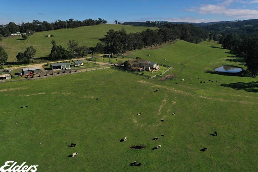 Click to view all images 235 Lays Road Willung South VIC 3847 - Image 2
