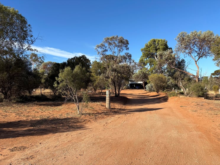 Click to view all images 5825 Robinvale-Sea Lake Road Manangatang VIC 3546 - Image 2