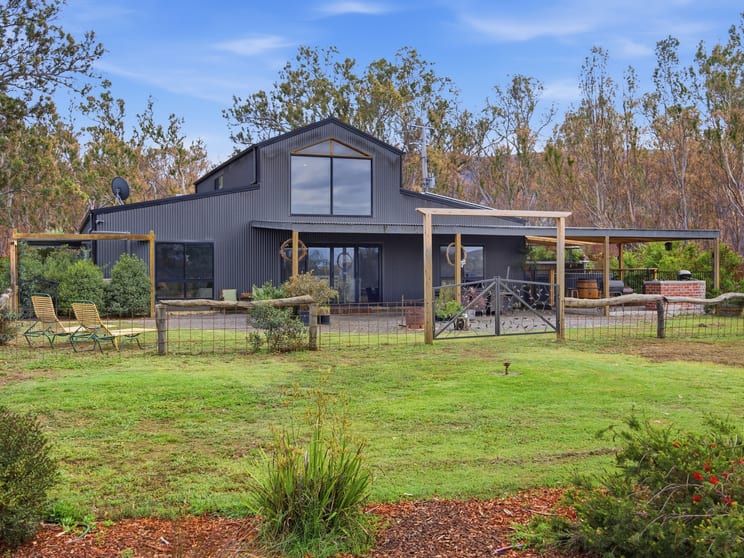 Click to view all images 67 Prospect Lane Alexandra VIC 3714 - Image 1