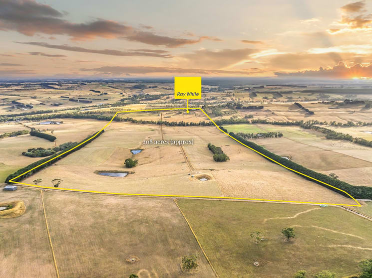 Click to view all images 100 Sunday Ridge Road Simpson VIC 3266 - Image 2