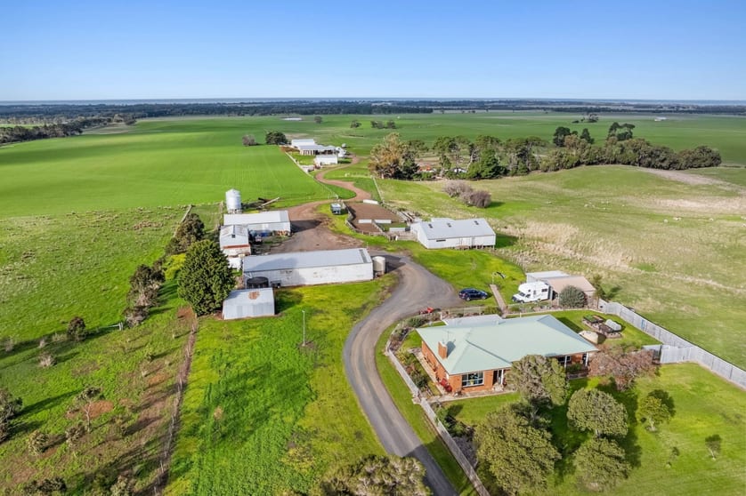 Click to view all images 391-519 Queenscliff Road Portarlington VIC 3223 - Image 2