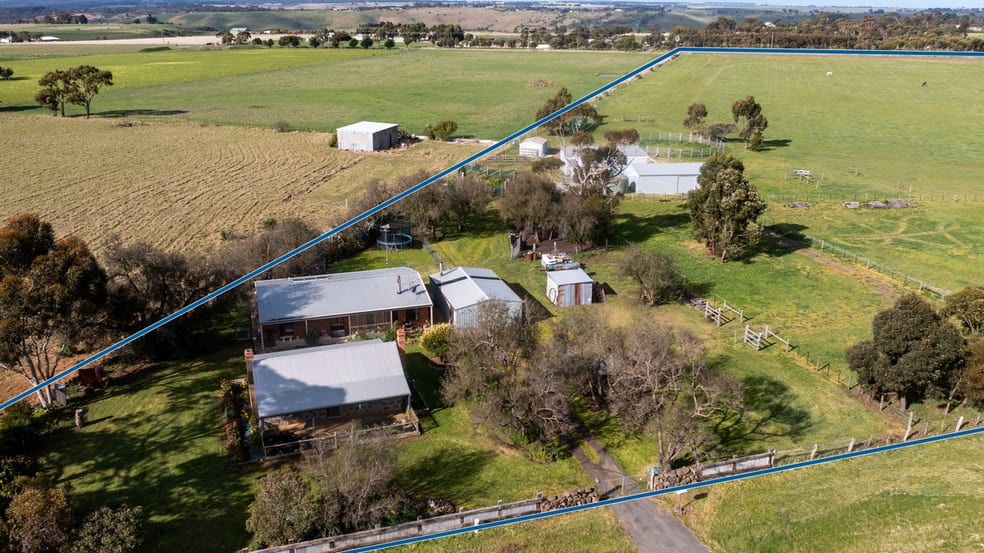 Click to view all images 2940 Midland Highway Lethbridge VIC 3332 - Image 3