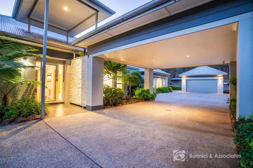 Click to view all images 187 Bretton Road Splitters Creek NSW 2640 - Image 2
