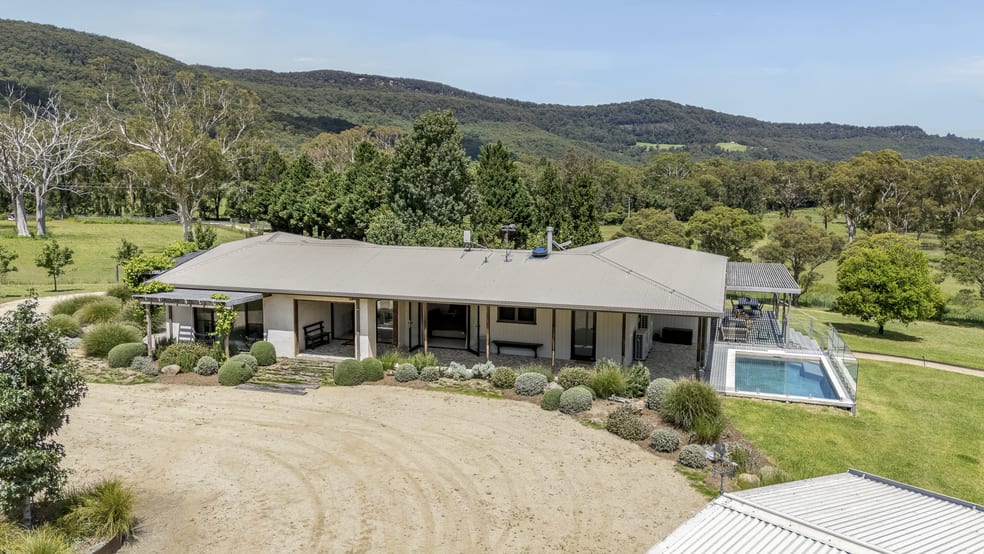 Click to view all images 110 Mount Scanzi Road Kangaroo Valley NSW 2577 - Image 3