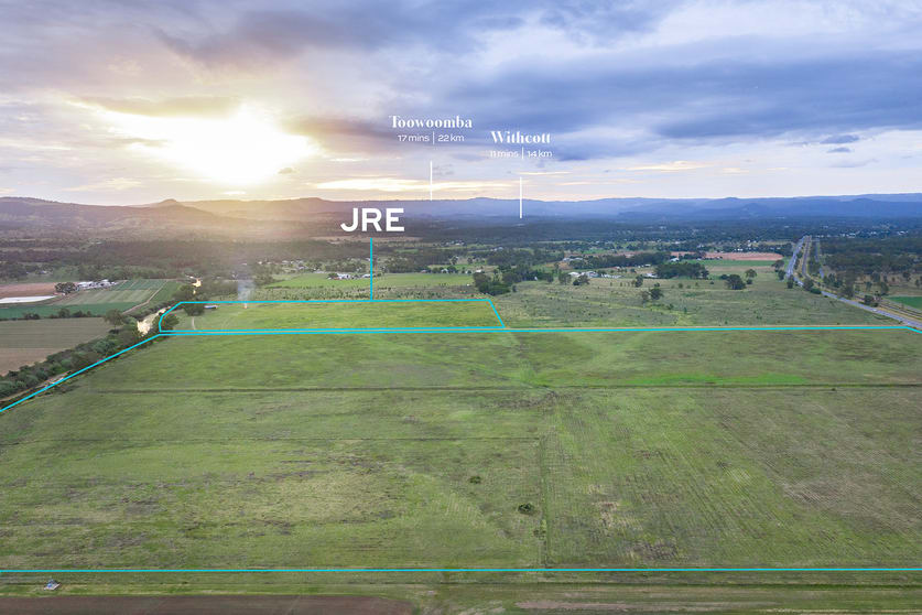 Click to view all images 86 Castle Road Helidon QLD 4344 - Image 2