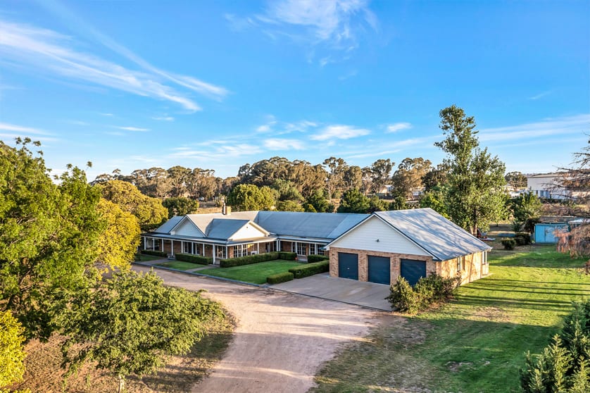 Click to view all images 42 Cope Road Gulgong NSW 2852 - Image 1