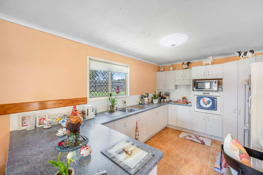 Click to view all images 54334 Bruce Highway Ambrose QLD 4695 - Image 3
