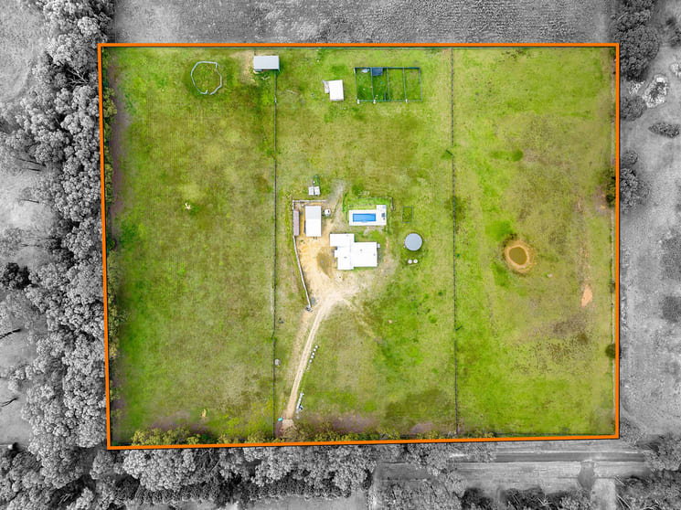 Click to view all images 80 Moss Vale Avenue Lakesland NSW 2572 - Image 2