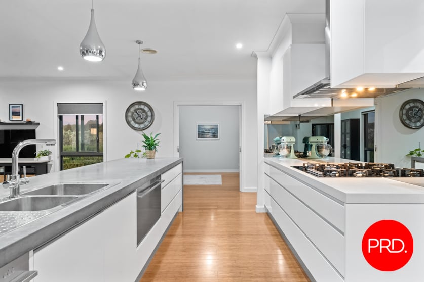 Click to view all images 140 Birchmans Grove Wamboin NSW 2620 - Image 3