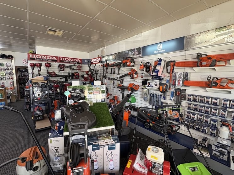 Click to view all images Automotive & Marine business for sale in Narrandera - Image 3