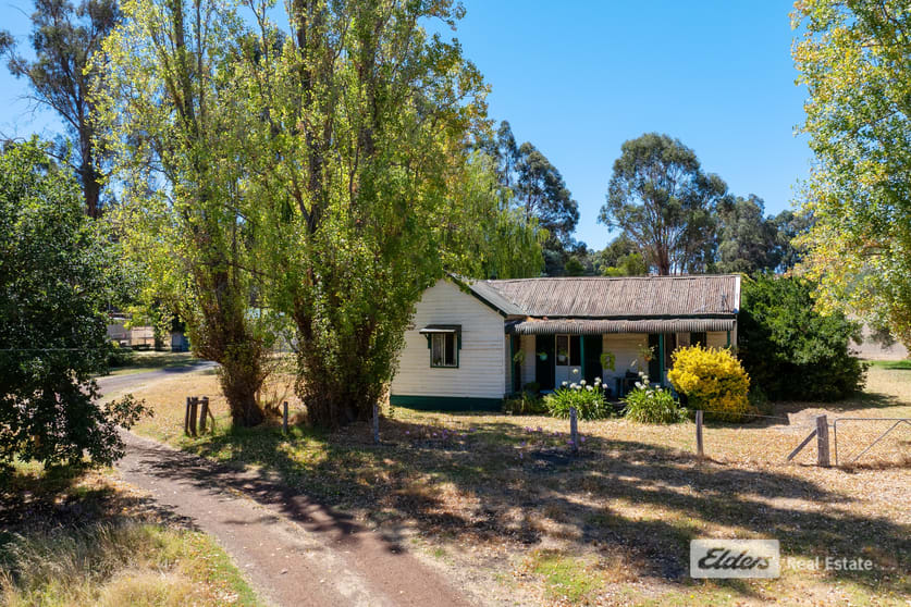 Click to view all images 302 Greenbushes-Grimwade Road North Greenbushes WA 6254 - Image 2