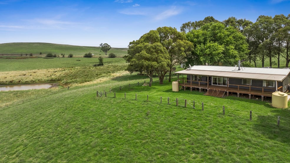 Click to view all images 4988 Oberon Road Taralga NSW 2580 - Image 1