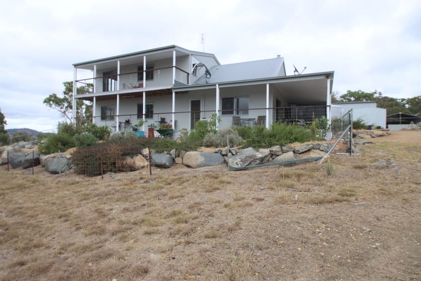 Click to view all images 1720C Bruxner Way Tenterfield NSW 2372 - Image 2