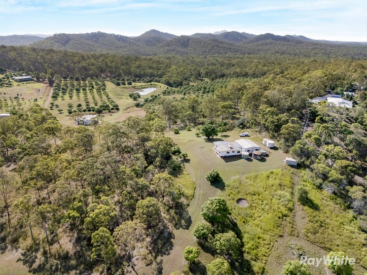 Click to view all images 101 Siding Road Beecher QLD 4680 - Image 1