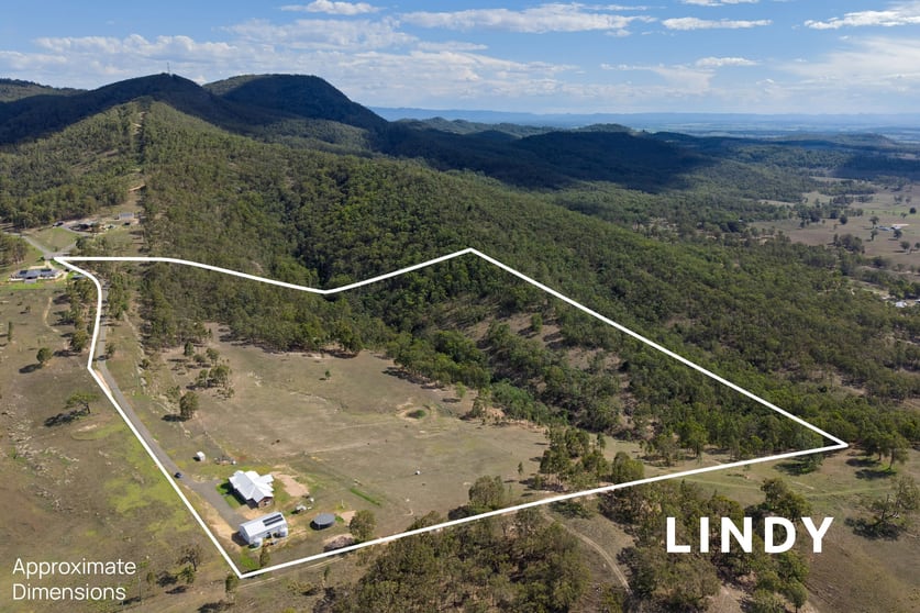 Click to view all images 89 Tangory Rise Glendon Brook NSW 2330 - Image 2