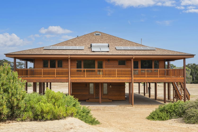 33 Barnett Grove Cowaramup WA 6284 - Image 2