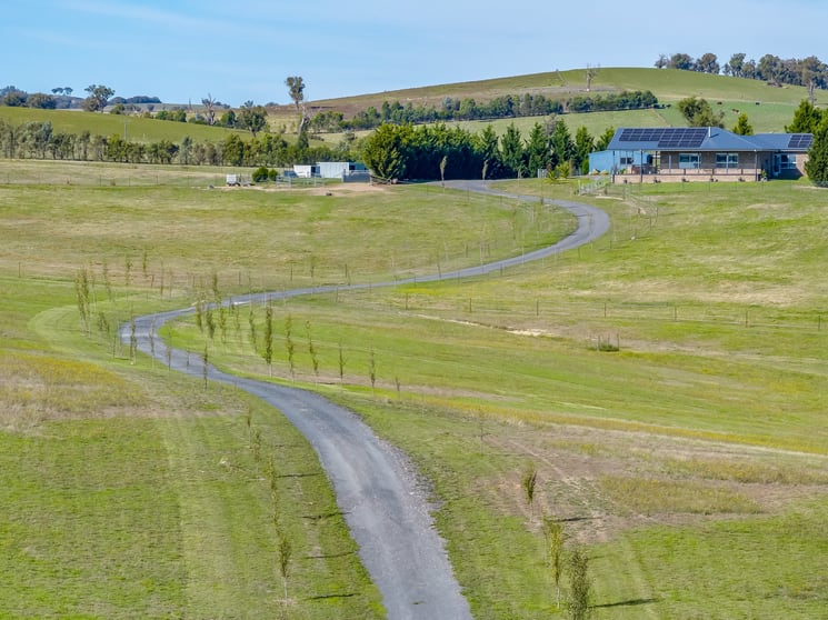 Click to view all images 1873 Peelwood Road Laggan NSW 2583 - Image 2