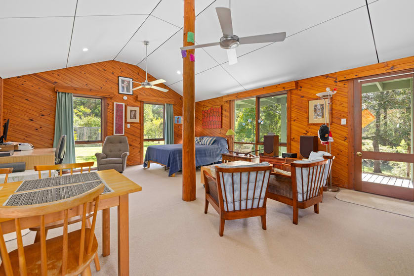 Click to view all images 463-465 Byamee Road Koorainghat NSW 2430 - Image 2