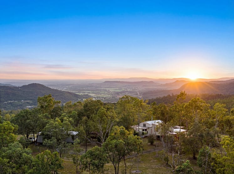 Click to view all images 495 Hell Hole Creek Road Upper Flagstone QLD 4344 - Image 1