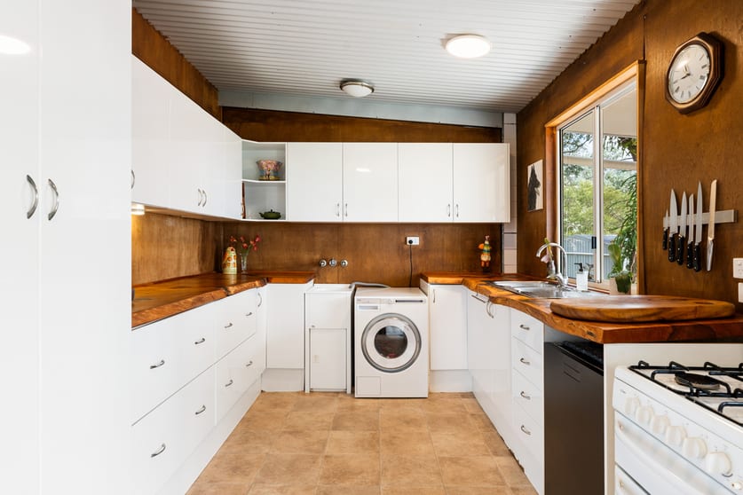 Click to view all images 495 Hell Hole Creek Road Upper Flagstone QLD 4344 - Image 3