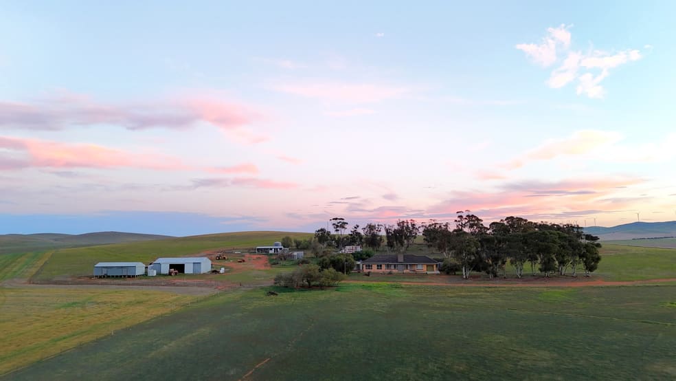 Click to view all images 4087 Booborowie Rd Hallett SA 5419 - Image 1