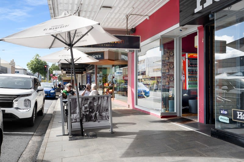 Click to view all images Food, Beverage & Hospitality business for sale in Mount Gambier - Image 2