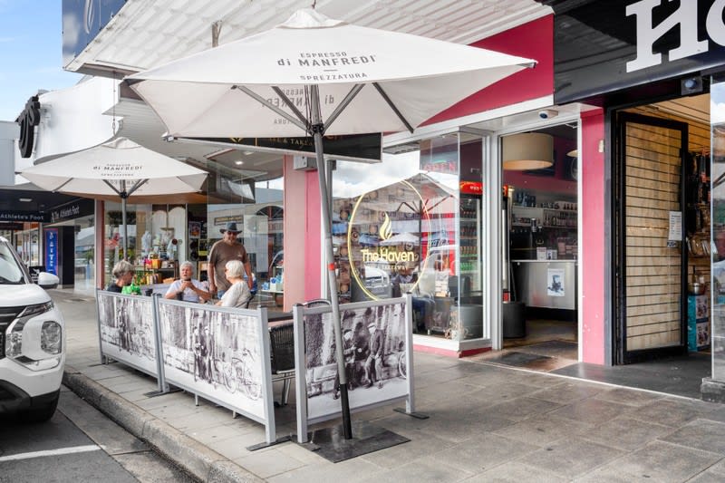 Click to view all images Food, Beverage & Hospitality business for sale in Mount Gambier - Image 3