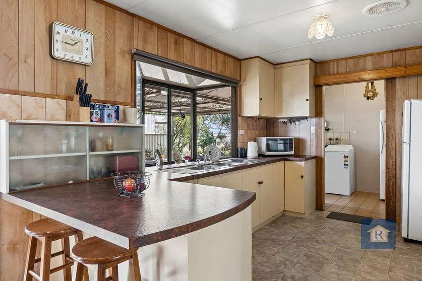 140 Grassy Vale Road Beeac VIC 3251 - Image 2