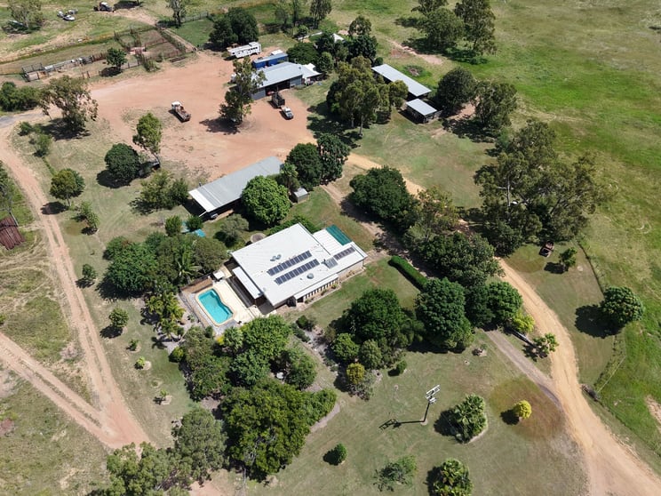 14237/ Capricorn Highway Dingo QLD 4702 - Image 2