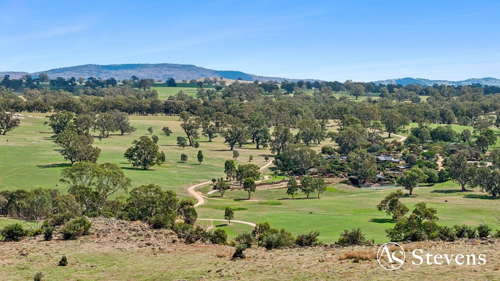 Click to view all images 866 Coliban Park Road Redesdale VIC 3444 - Image 1