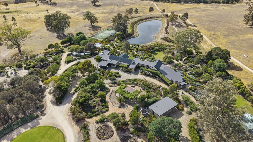 Click to view all images 866 Coliban Park Road Redesdale VIC 3444 - Image 2
